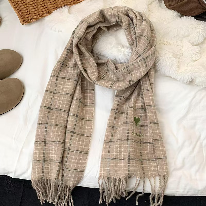 T716 scarf women's winter high-end 2025 new Korean version all-match embroidered love retro plaid scarf shawl