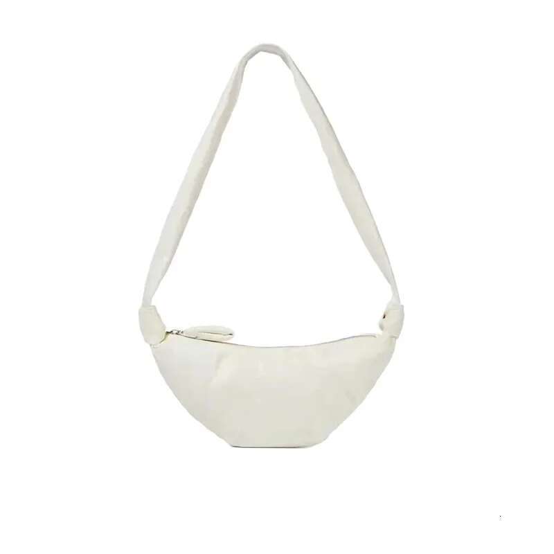 Croissant niche texture croissant dumpling buns, crossbody chest bags, Maillard fashionable and retro women's bags