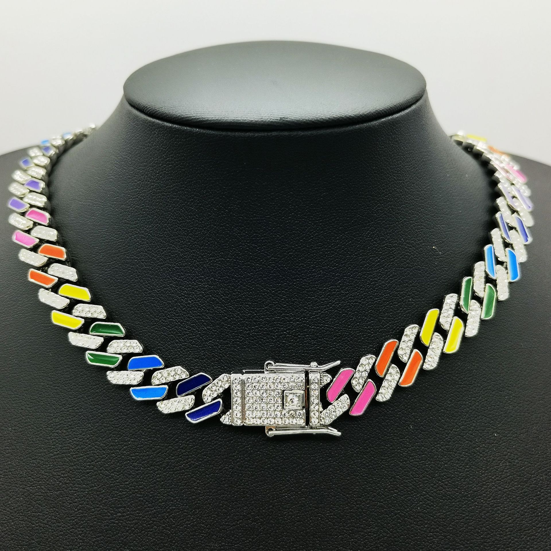 Vibrant Jewelry Piece! Exquisite Coloured CZ-Inlaid Bracelet Ideal for Urban Stylists