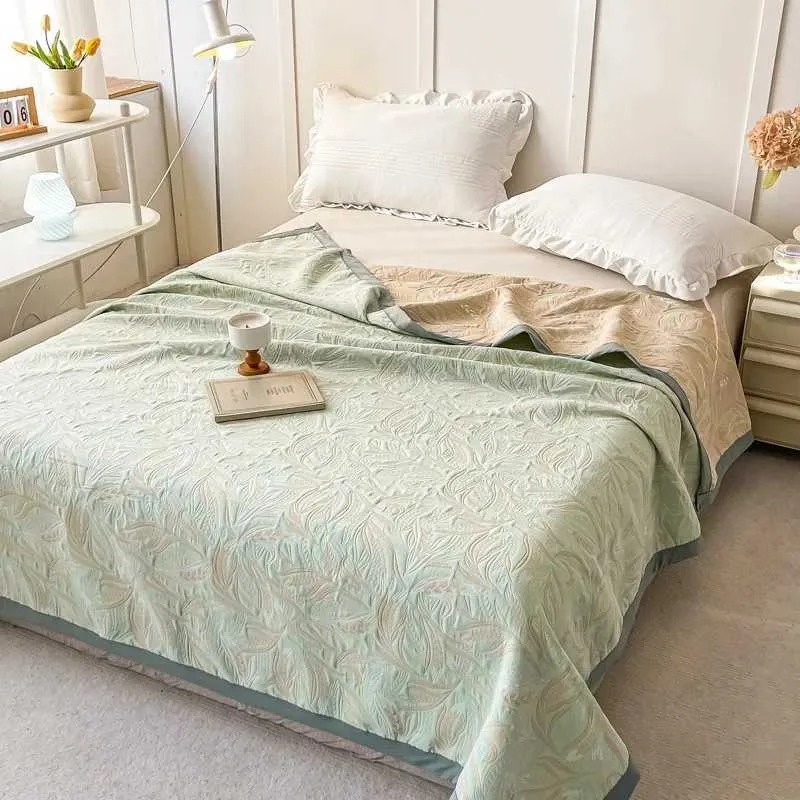 Bedding Sets 4Pcs Vintage French Printing Lace Ruffles Princess Set Milk Velvet Warm Quilt Cover Bed Skirt Bedspread Pillowcases 26AYB