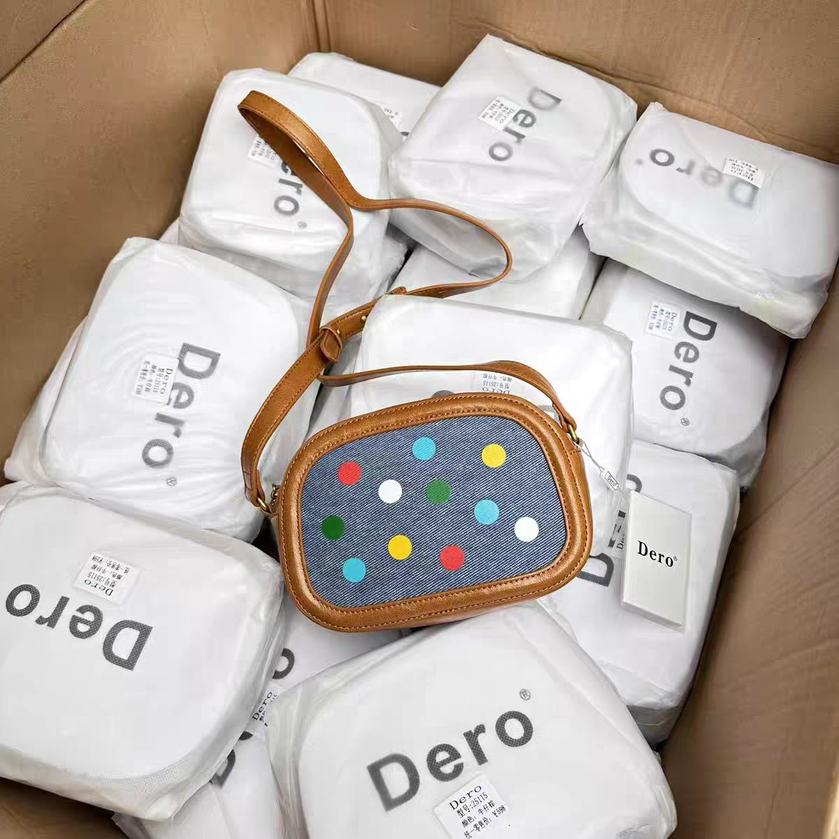 2025S Creative Cowboy Oil Crossbody Casual Versatile Spot Women Plant Tanning Fun Small Designer Shoulder Bag