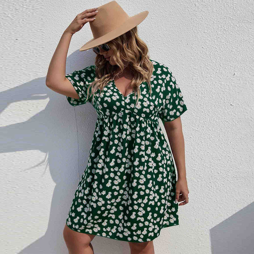 Summer Plus Size Womens Dress with Waist Cinching and Large Swing A-line Skirt Vacation Style Printed Dress