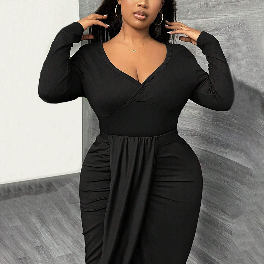 Plus Size Womens Simple Style Solid Color T-shirt Versatile for Autumn and Winter Commuting Long Sleeved Top for Interior Wear