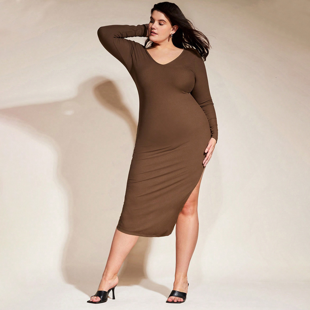 Plus Size Womens Simple Casual Style Dress Autumn and Winter Slim Fit Hip Hugging Mid Length Skirt