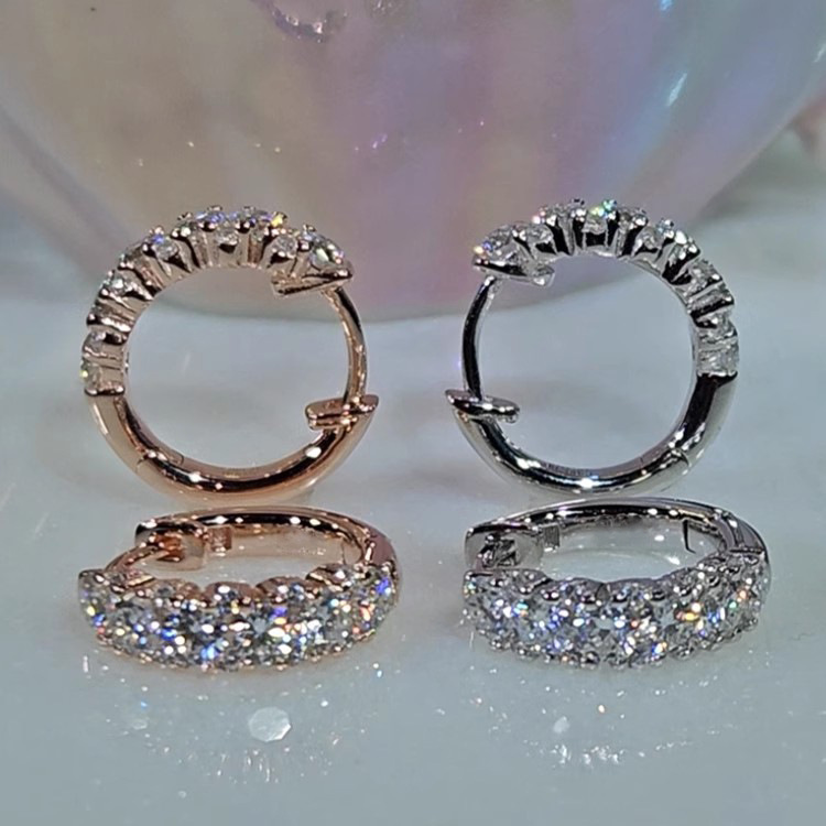 Half Rows Lab White Moissanite Diamond Clip Earrings Luxury Jewelry 925 Sterling Silver Round Cut Zircon Party Elegant Women Wedding Sparkling Earring