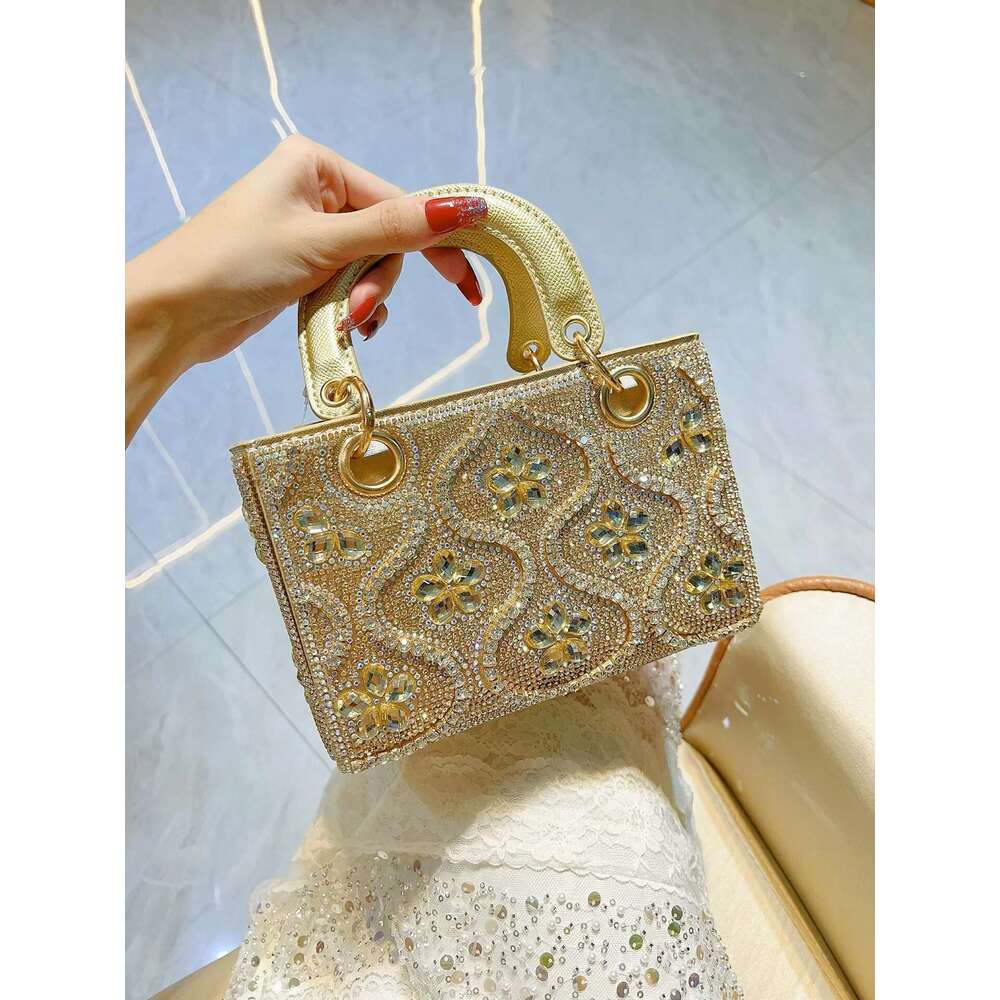 Handmade Light Evening Handbag Shoulder Crossbody Dinner Shiney Decoration Fashion Women Party Bag