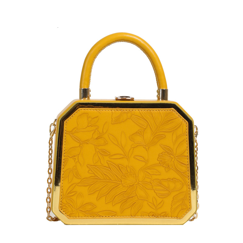2025S designer stylish women new fashionable texture handbag crossbody shoulder banquet bag versatile box bag