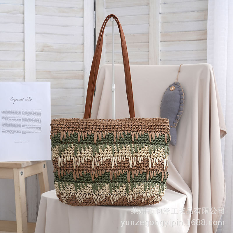2025S designer new niche contrasting color summer shoulder grass woven ripple vacation beach women bag