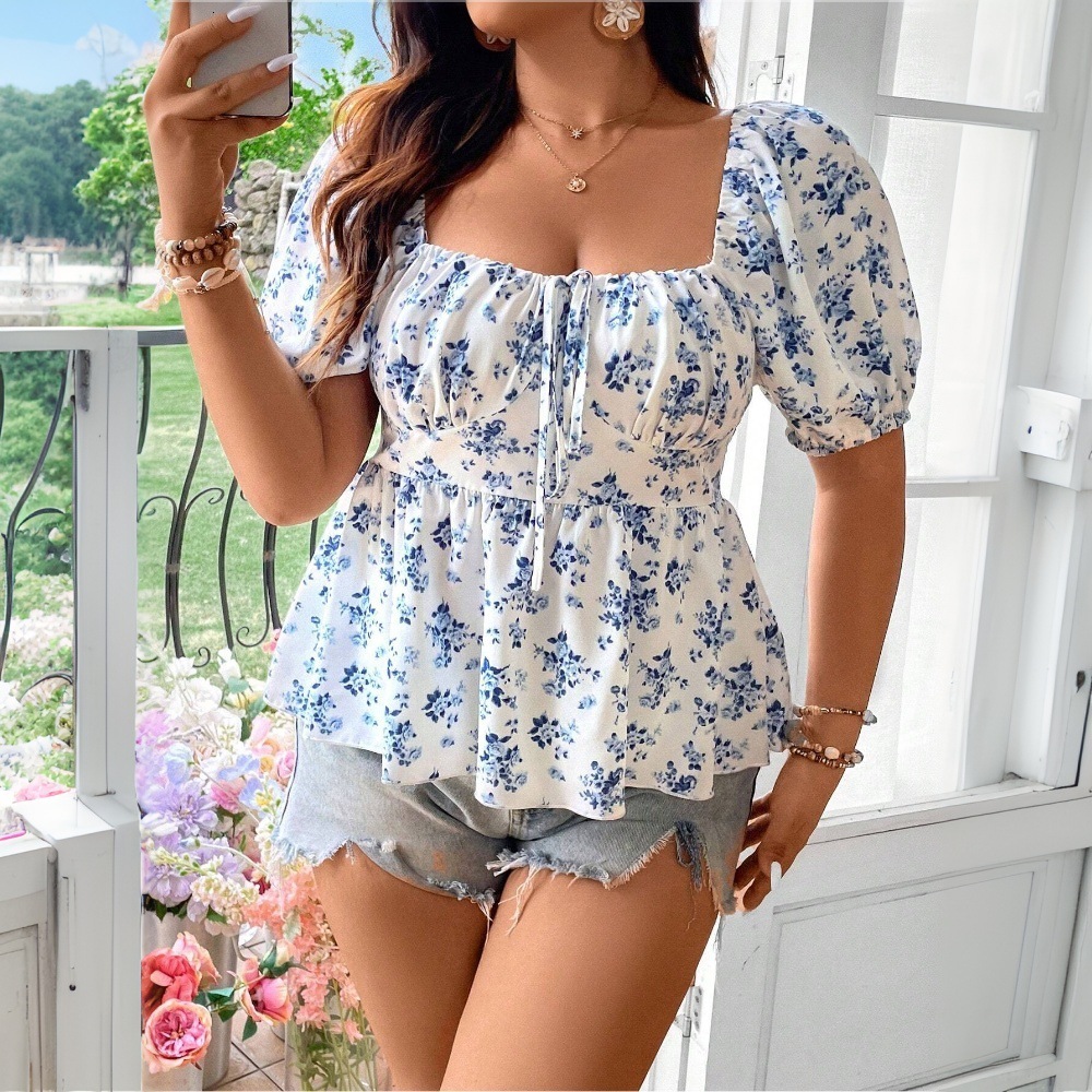 2025 Plus Size Womens Sweet and Fresh T-shirt Spring and Summer New Style Square Neck Short Floral Top