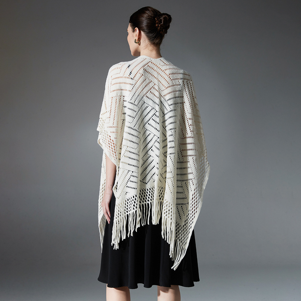 K739 Hot foreign trade European and American spring, summer and autumn 2025 new warp knitted solid color tassel thin hollow shawl