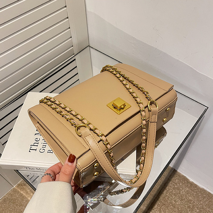 2025 Free Shipping Designer Women's Bag New High-end Exquisite Small Square Shoulder Bag Fashion Chain Lock Shoulder Crossbody Bag Casual Shoppin
