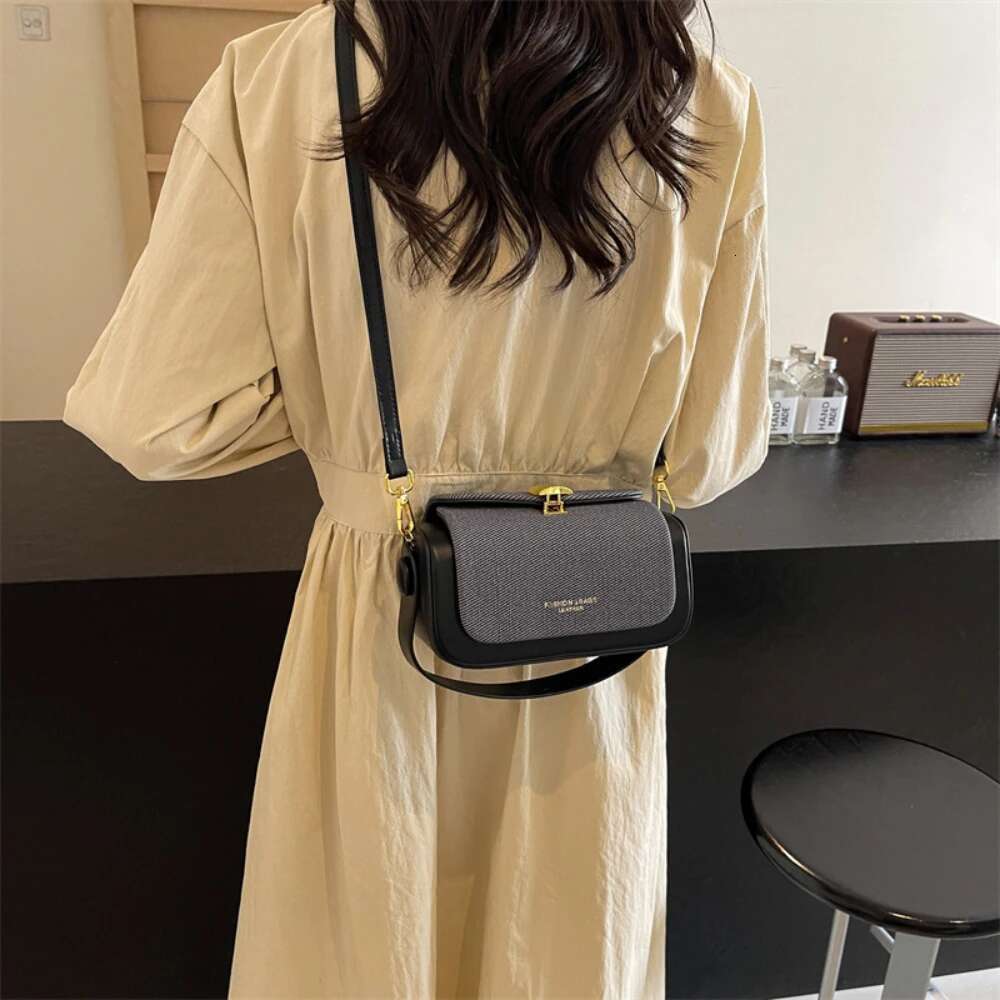Women Trendy Square Crossbody Bag 2025 New Fashion Patchwork Ligh Buckle Single Shoulder Bags Delicate Commute Handbags