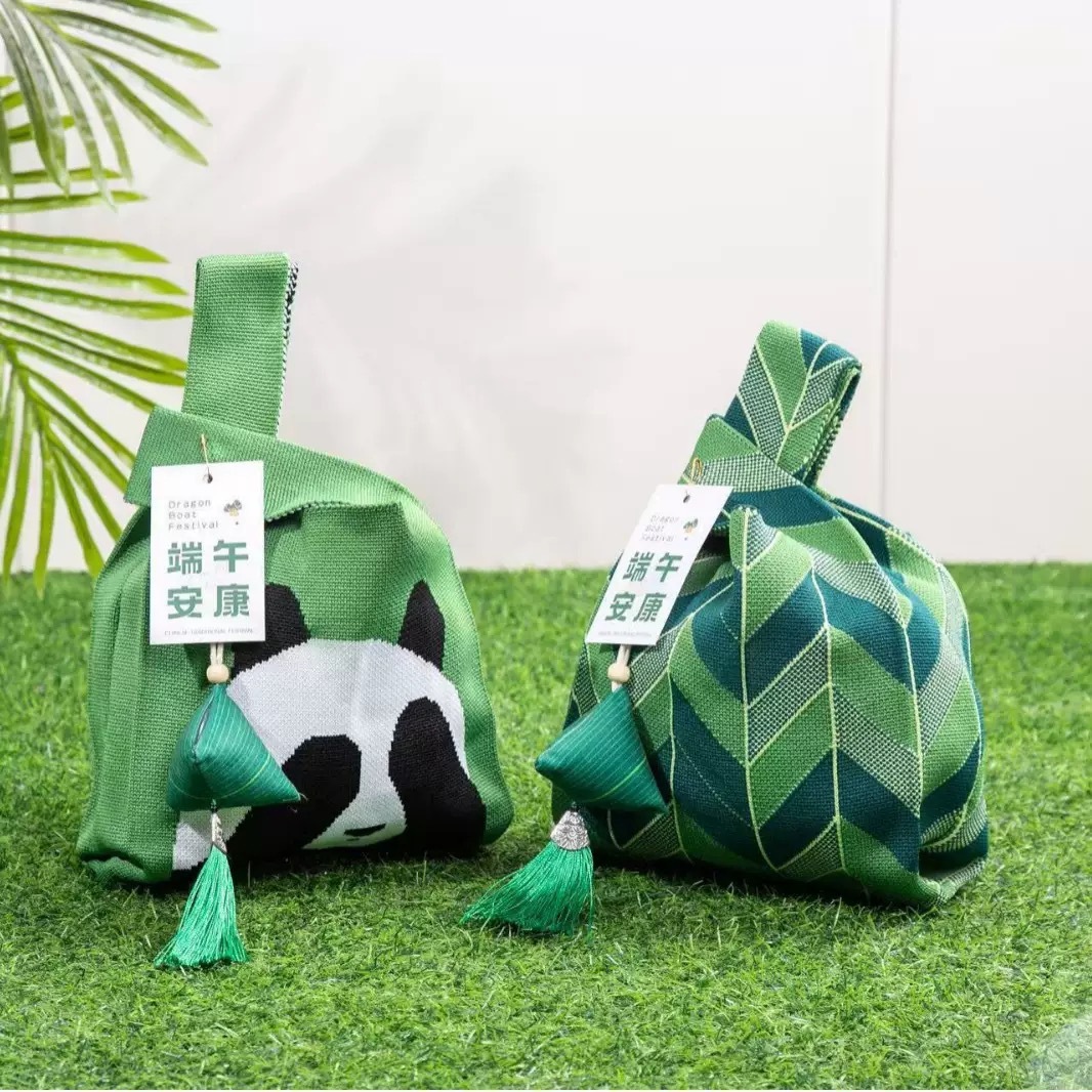 2025S Designer Panda Women Knitted Loong Boat Festival Style Japanese and Korean Versatile Handbag Casual Tote Bag Box lunch bag