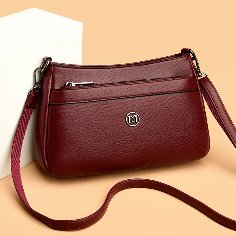 2025S designer middle-aged mother new women shoulder simple and fashionable crossbody bag large capacity soft leather small bag