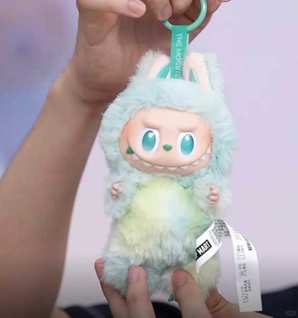 High quality and cute Labubu monster box toy heart-shaped Macarone Kai guessing bag pattern bag gift 1 1 replicaXJ250506