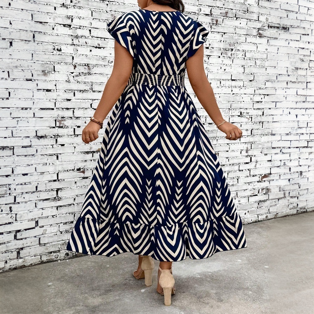2025 Spring/summer New Plus Size Womens Striped Dress with Waist Cinching and Slimming Effect Knee Length Long Skirt