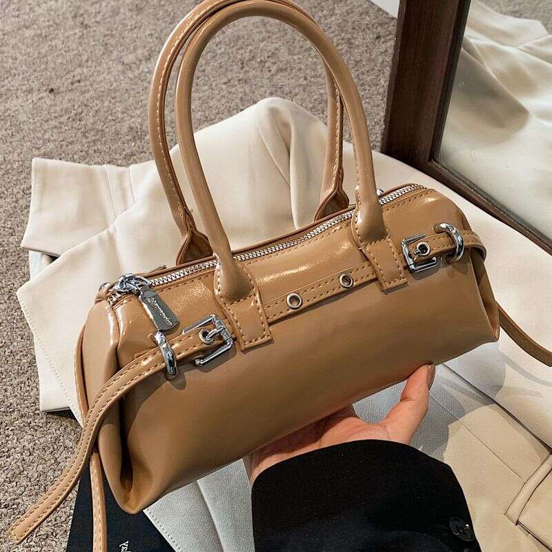 Niche Design for Women 2025 Spring Summer New Shoulder Versatile Handheld Crossbody French Stick Bag