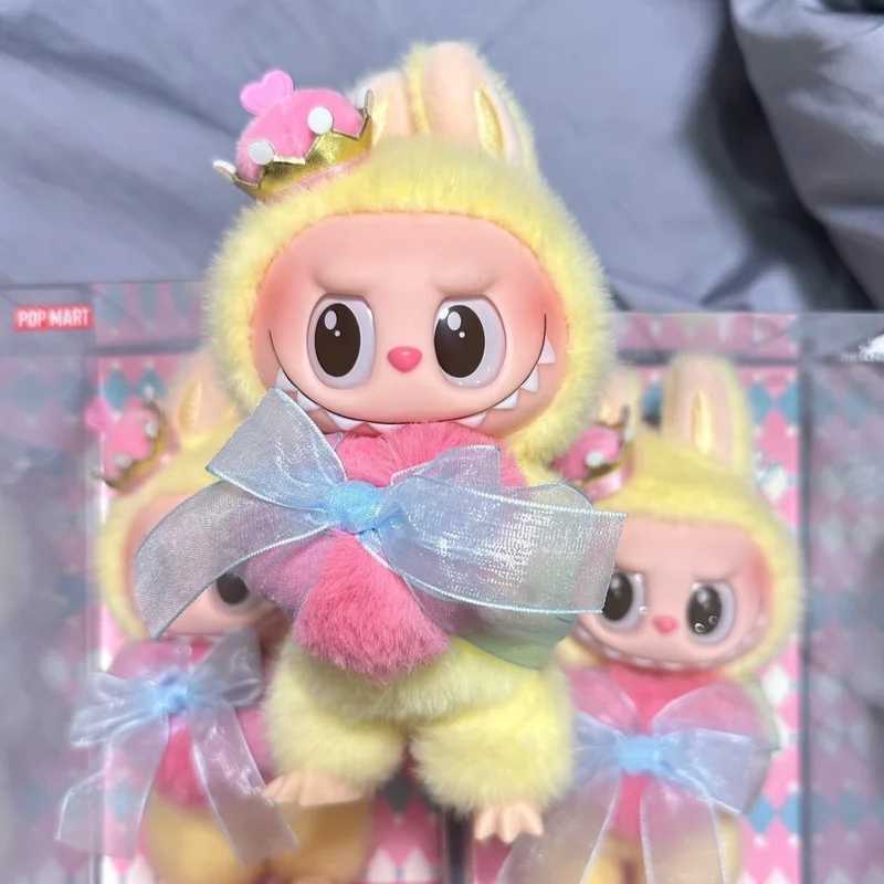 100% Genuine The Monsters Labubu V3 LetS Checkmate Series Vinyl Face Doll Queen Keychain Pendant Labubu Valentines Day GiftsT25051655