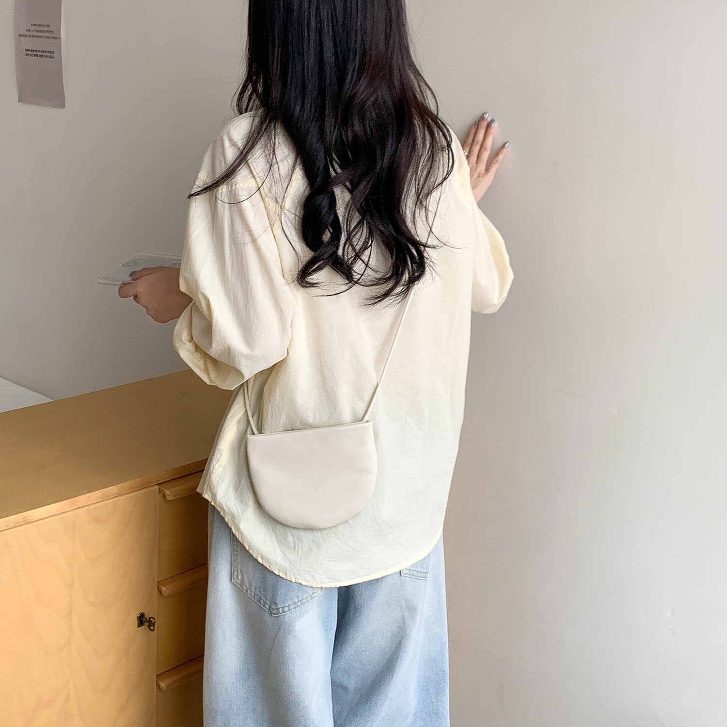 2025S designer summer new simple hanging neck Korean trendy small women crossbody versatile semi-circular mini bag