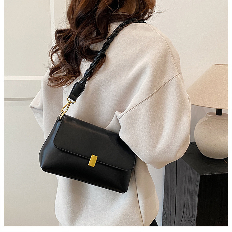 New women's small square bag, simple one shoulder multifunctional designer armpit bag, retro solid color, high-end feeling, diagonal cross small 