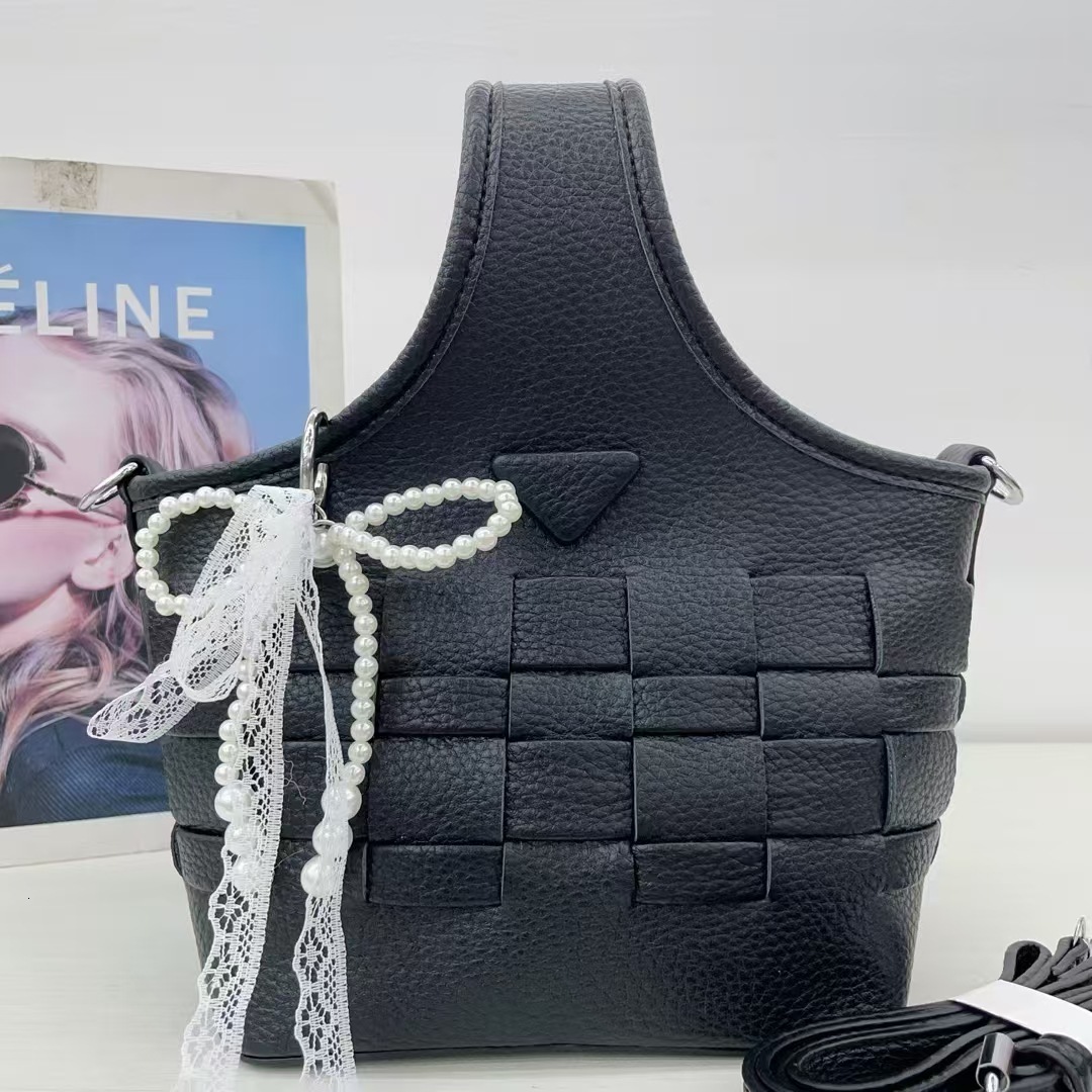 2025S designer French woven niche design handbag vegetable basket high-end sense shoulder crossbody bag bucket bag