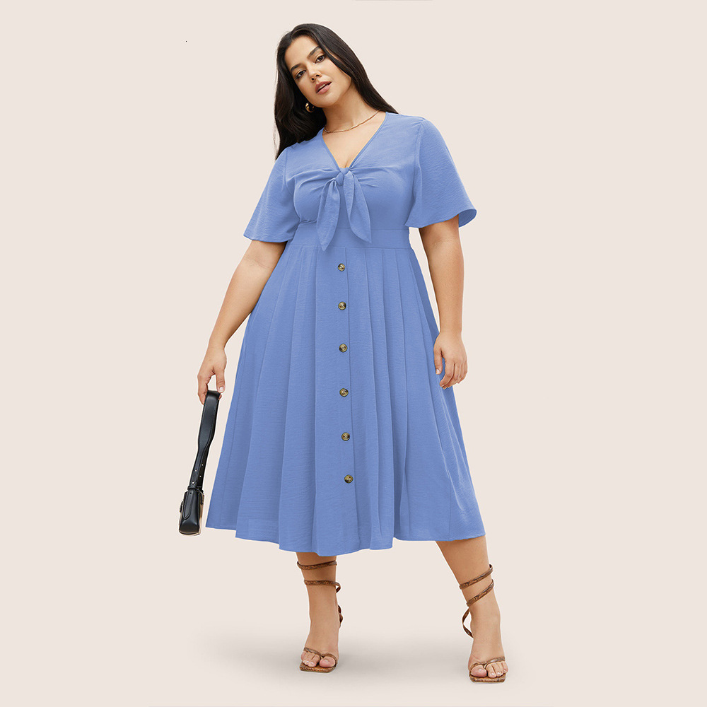Spring/summer New Plus Size Womens Dress with a Waist Cinching and Large Skirt Sexy V-neck Dress Vacation Long Dress