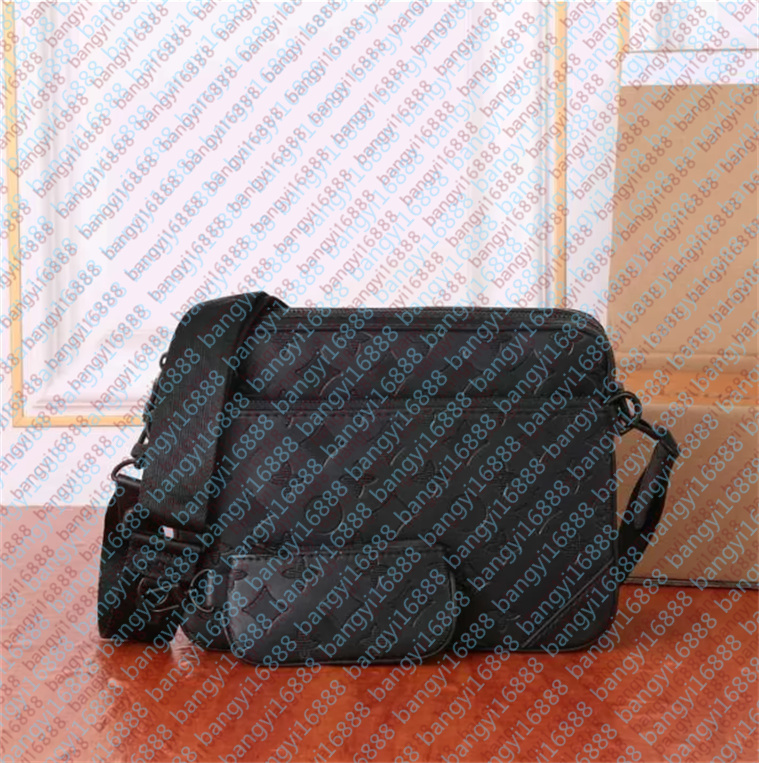 Men's Crossbody briefcase Evening Bags DISTRICT PM Postman bag Designers bags Men purses Classic Style Fashion bag messenger bagss sacoche pouchwallet Bag
