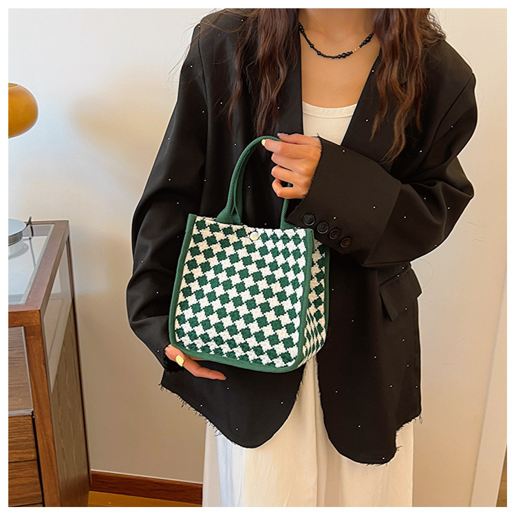 2025S designer new style outdoor women high-end sense niche tote bag work commuting handbag fashionable carrying strap
