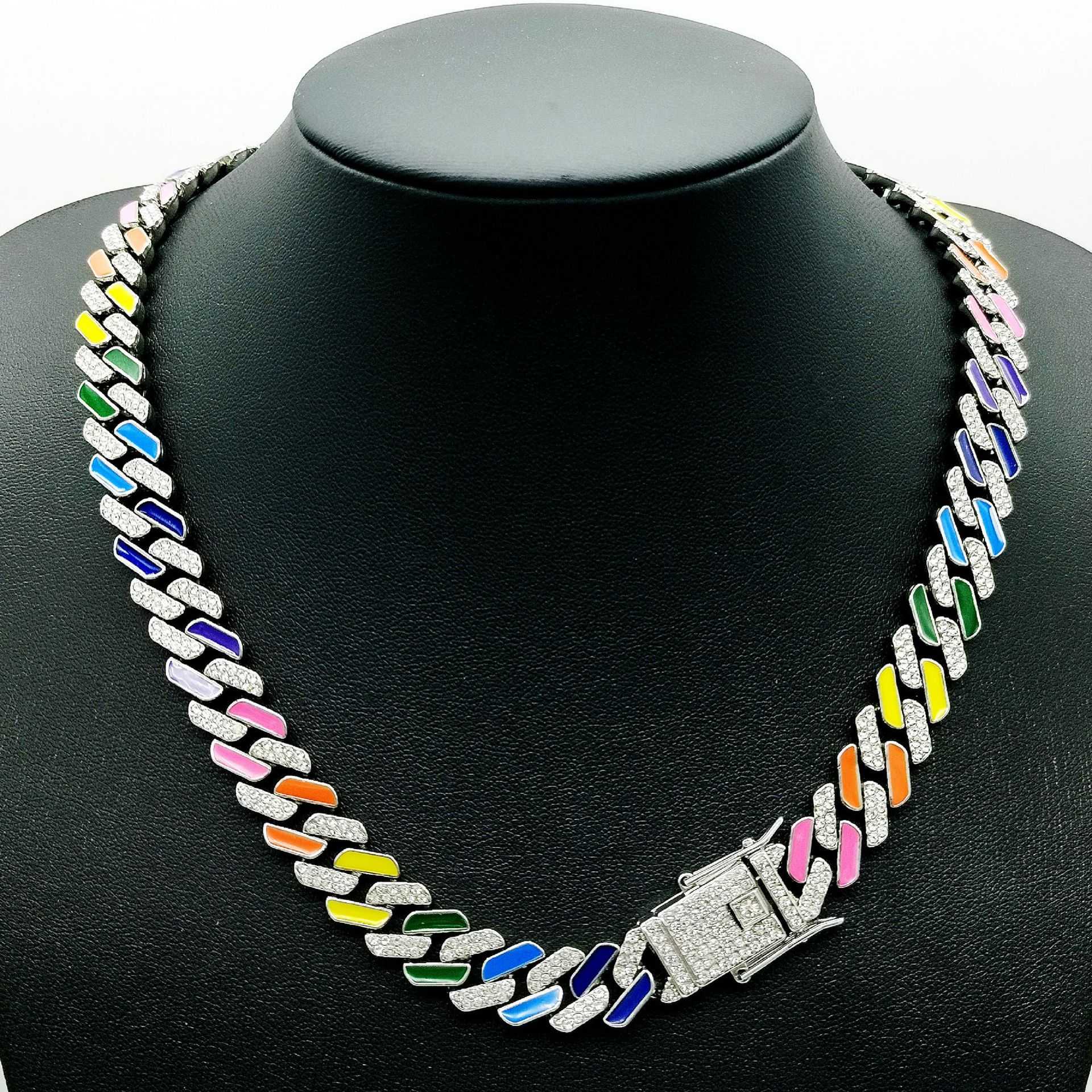 Vibrant Jewelry Piece! Exquisite Coloured CZ-Inlaid Bracelet Ideal for Urban Stylists