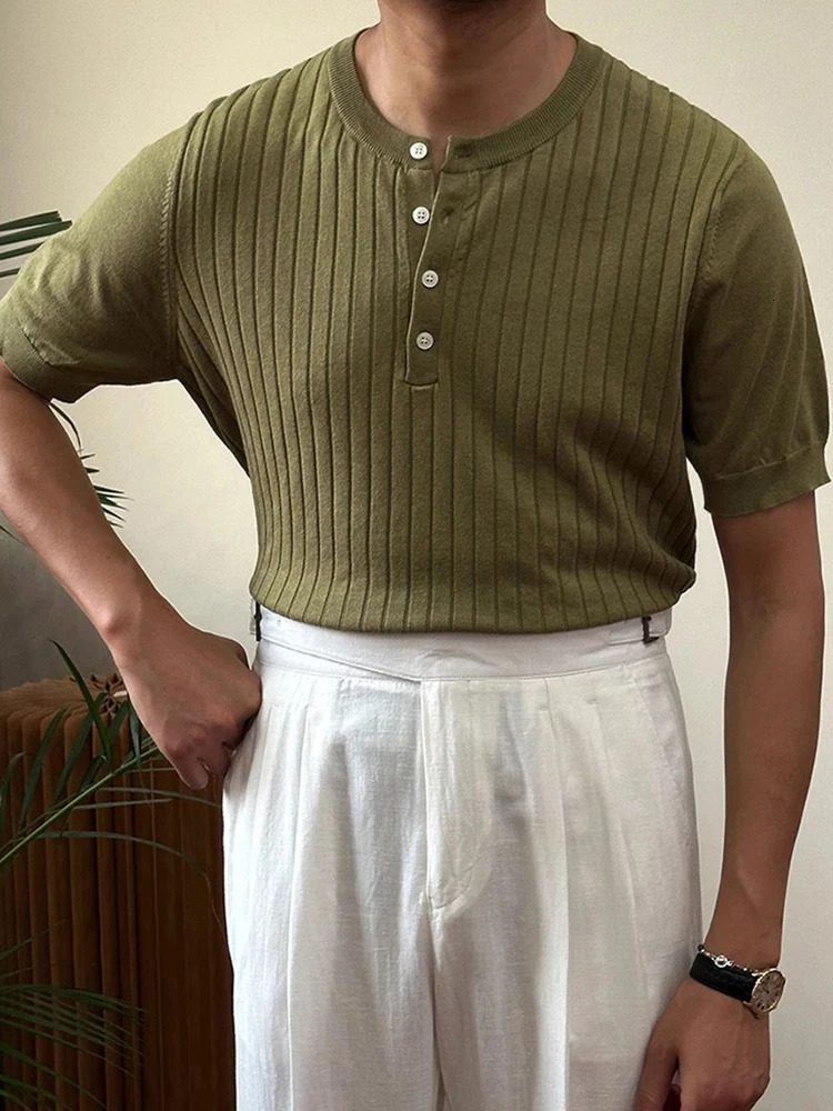 Retro lace knit Tshirt for mens summer casual solid color Henry collar short sleeved 250506Z