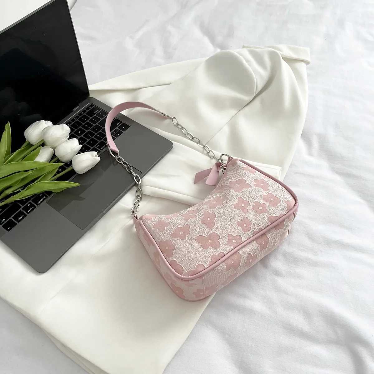 Printed High-Class Gentle Temperament Crescent Bag Fashion Chain Small Square Bag Multifunctional Lady Single Shoulder Bag M250520