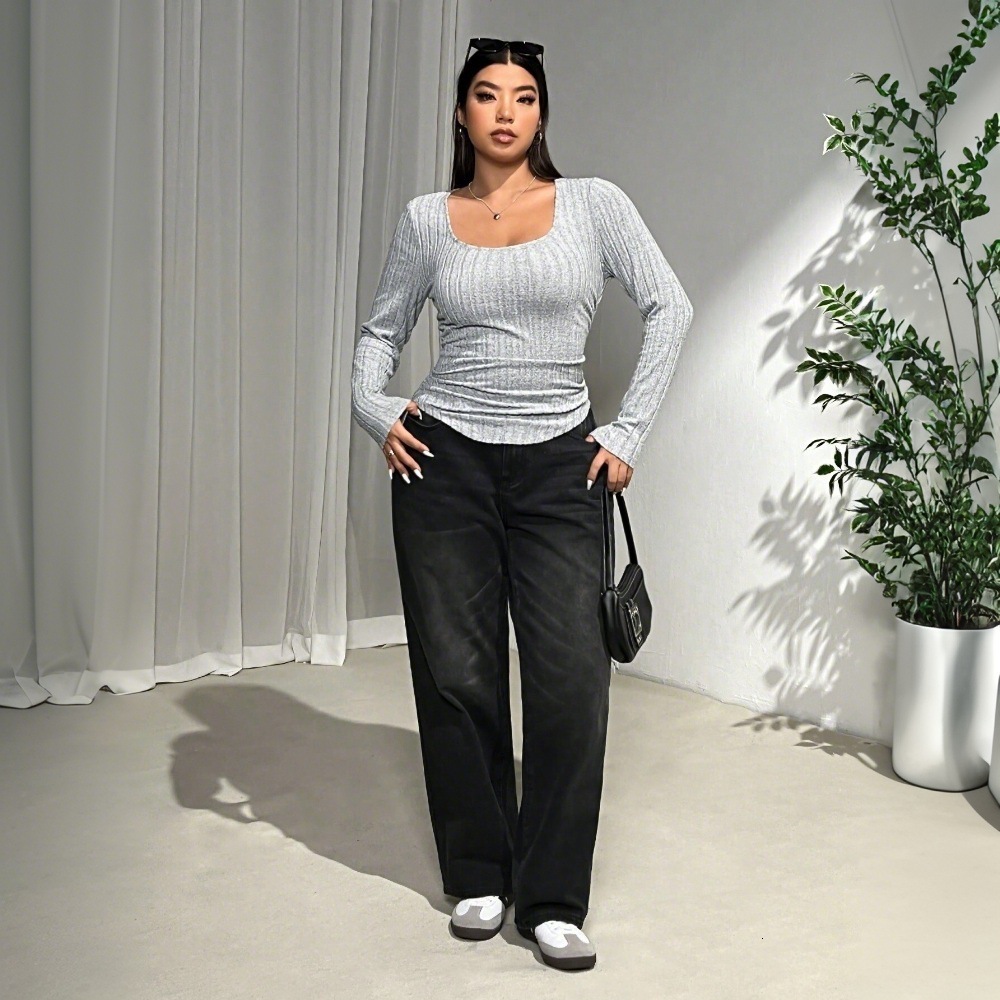 Autumn and Winter New Plus Size Womens Fashion Simple T-shirt Slim Fit and Slimming Commuting Long Sleeved Top