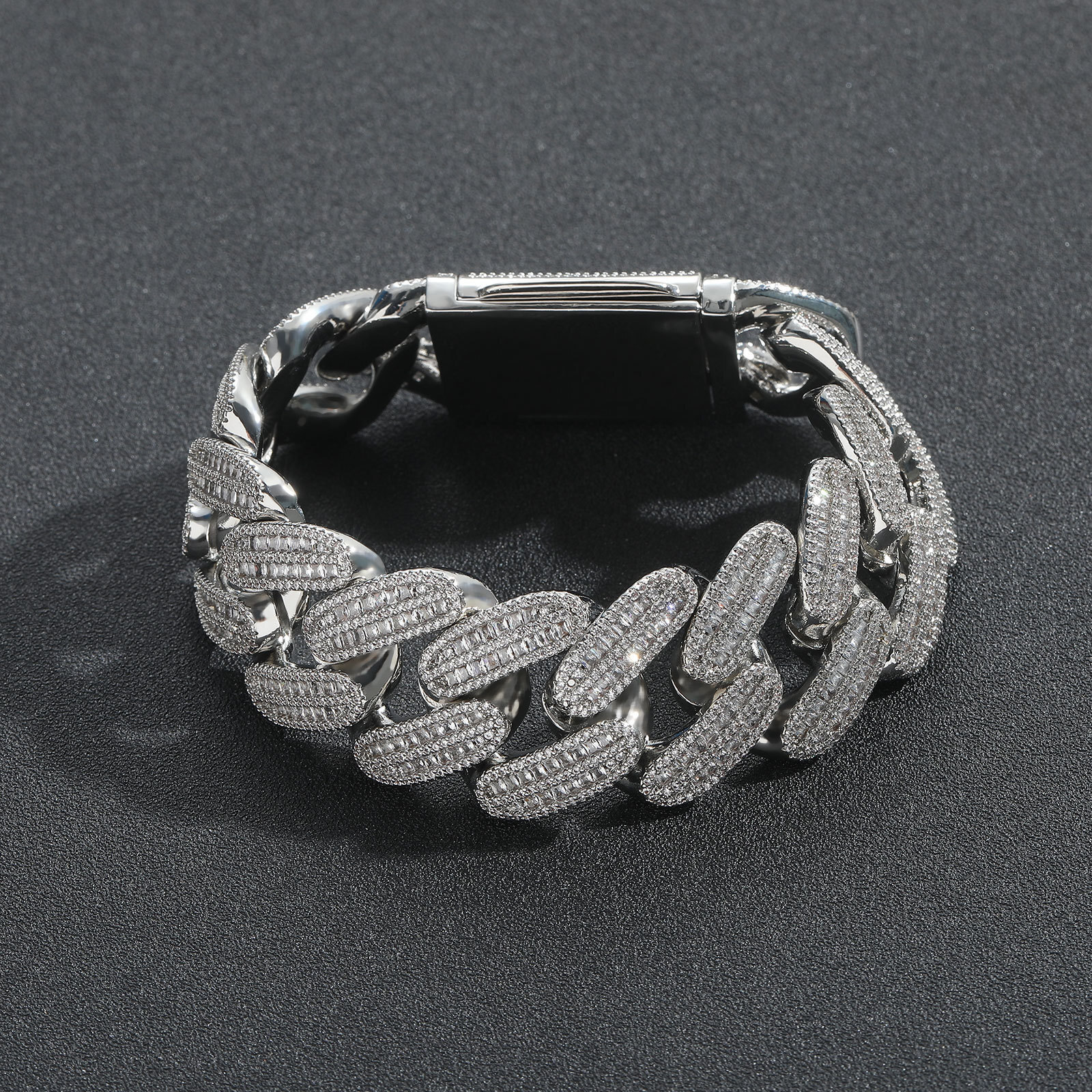 26mm Chunky Iced Out Baguette Cubic Zirconia Cuban Link Chain Bracelet For HimTrendy Brand Hip Hop Heavy Chain Mens Wolf Tide Streetwear Party Rapper 