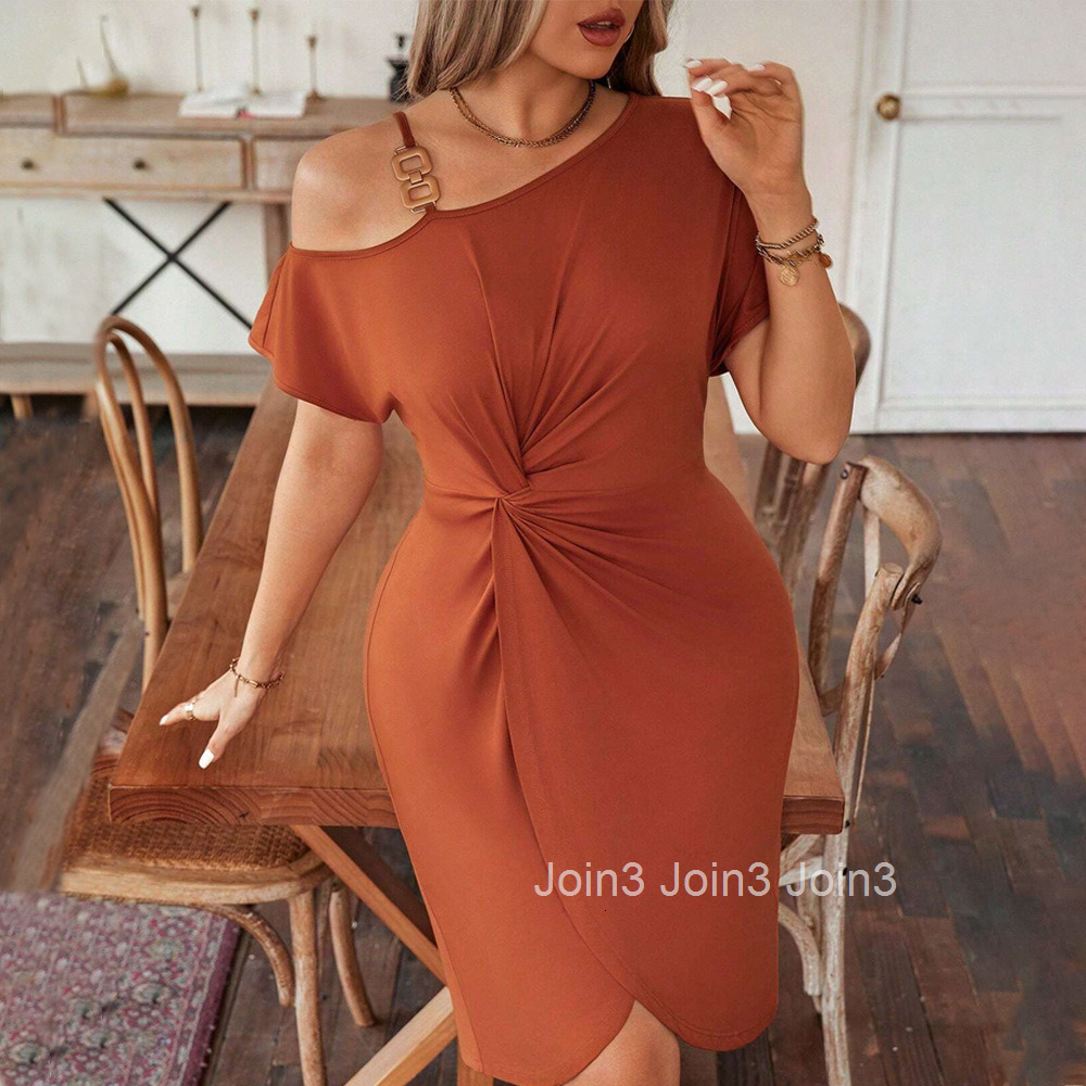 Spring New Slim Fit Camisole Dress Design with Pleated Buttocks and Sloping Shoulders Irregular Solid Color Short Sleeved Dress