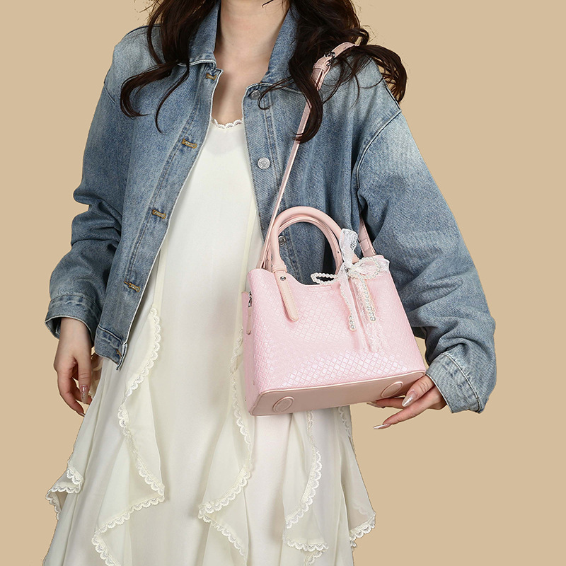 2025S designer new woven handbag shoulder stylish women crossbody bucket bag