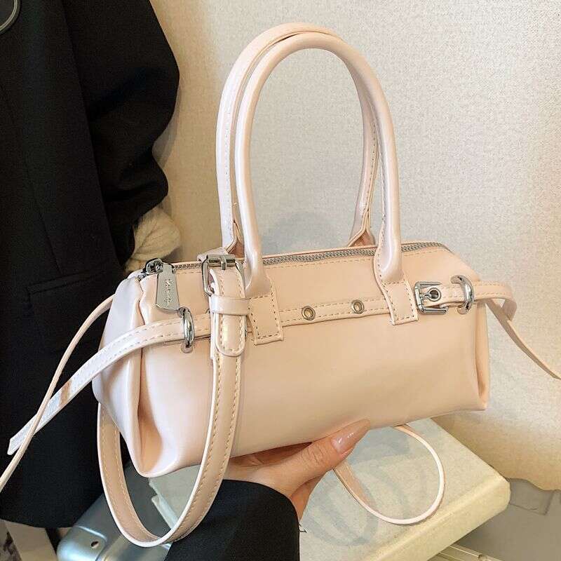 Niche Design for Women 2025 Spring Summer New Shoulder Versatile Handheld Crossbody French Stick Bag