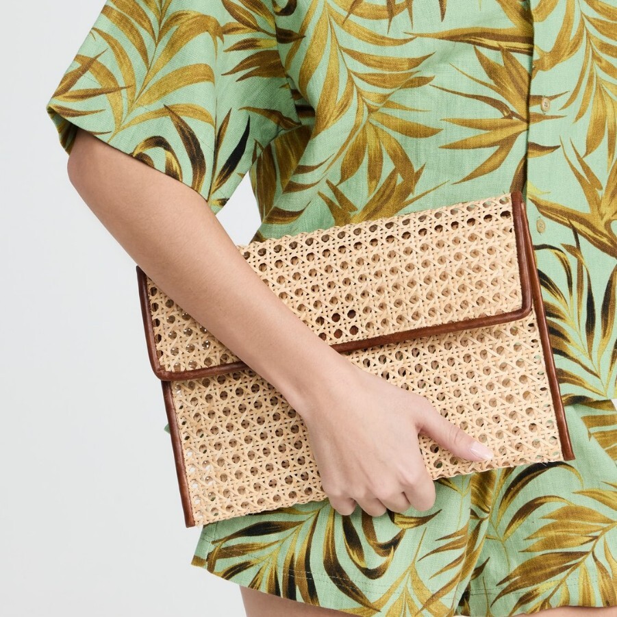 2025S designer rattan hand woven single shoulder crossbody women vacation hollow beach flip small square bag handbag