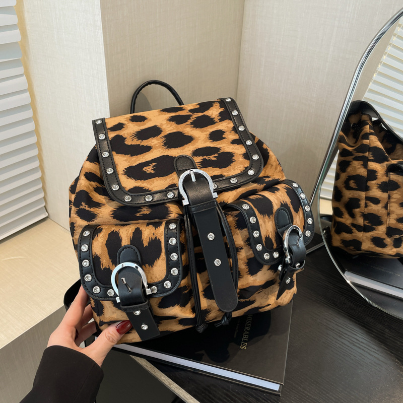 2025S designer leopard print fashion trend large capacity handbag shoulder bag women autumn and winter new style personalized niche backpack