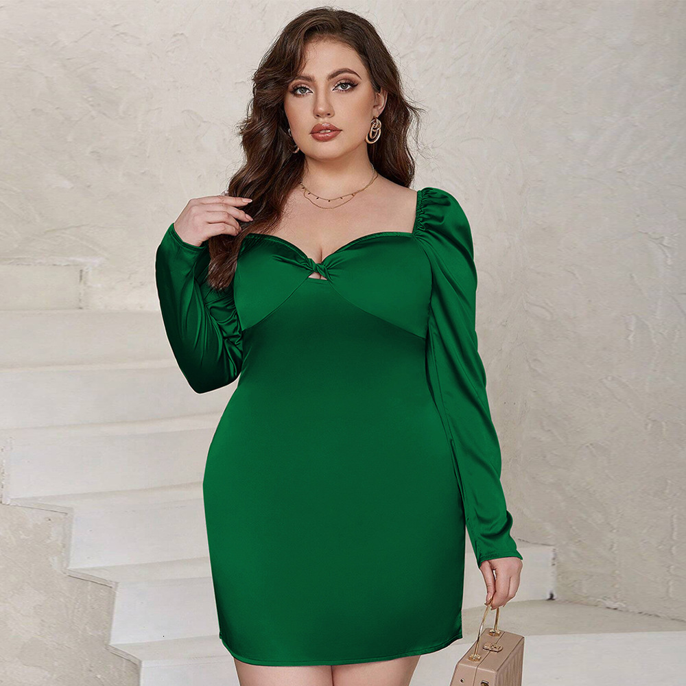 Large Size Womens Autumn and Winter New Slim Fit Bag Buttocks Satin Complexion Ding Long Sleeved Party Dress