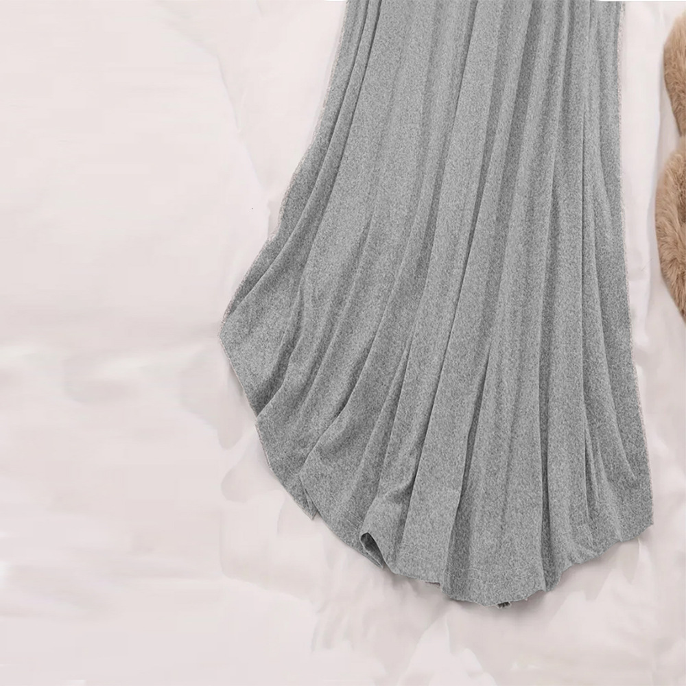 Large Size Womens Casual Simple Dress Can Be Worn Outside in Summer with Loose Camisoles and Long Skirts