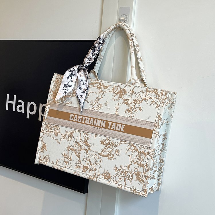 2025 Designer Fashion Casual Internet Celebrity Handheld Tote Bag for Women - Large Capacity Shopping Bag