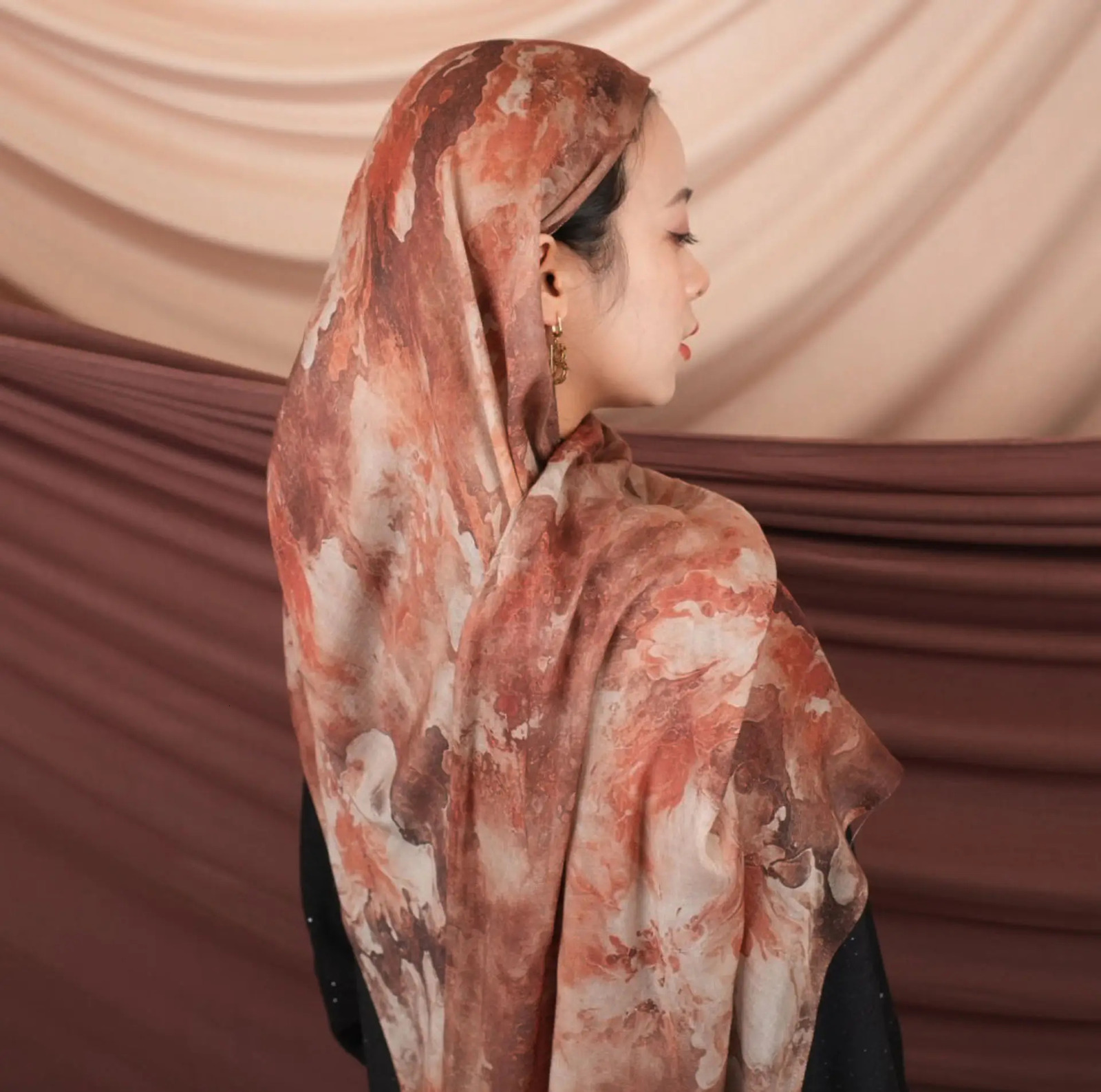 Fashion Watercolour Floral Printed Hijab Modal Breathable Soft Cotton Rayon Viscose Woven Muslim Women Shawl Scarf 250517