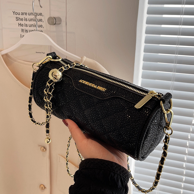 2025 Designer Fashion Texture Small Autumn New Trend Niche Design Chain Crossbody Womens Cylindrical Mini Bag