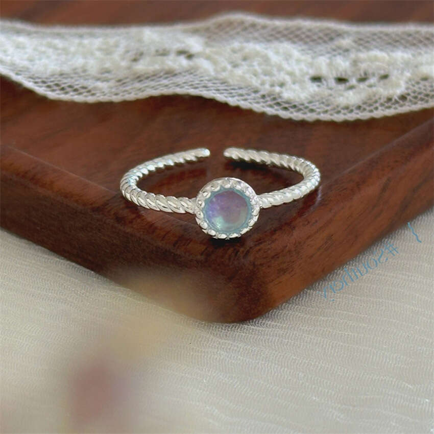 New Korean pure silver with that won't fade for women, featuring niche Instagram style and a high-end feel. The ring has an adjustable opening