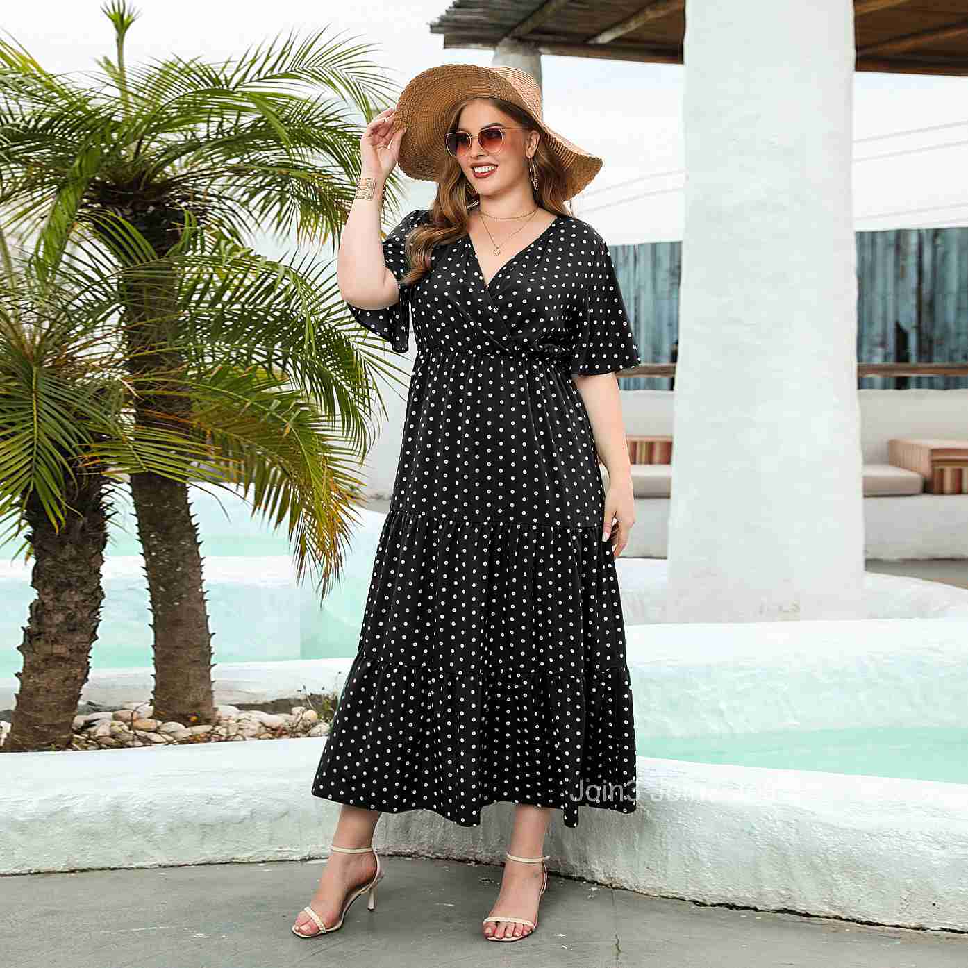 2025 Summer New Product Plus Size Womens Plus Size Polka Dot Casual Vacation Dress V-neck Elegant Large Swing Mid Length Skirt