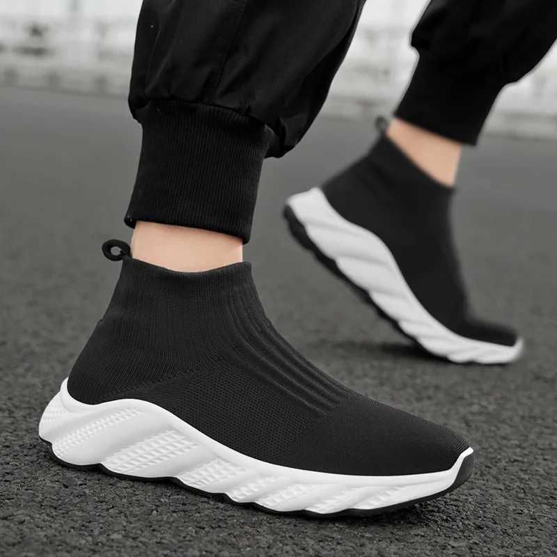 Knitting Socks Sport Shoes Men Breathable High Top Mens Running Shoes Platform Light Sneakers Man Trainers mens shoes W250517