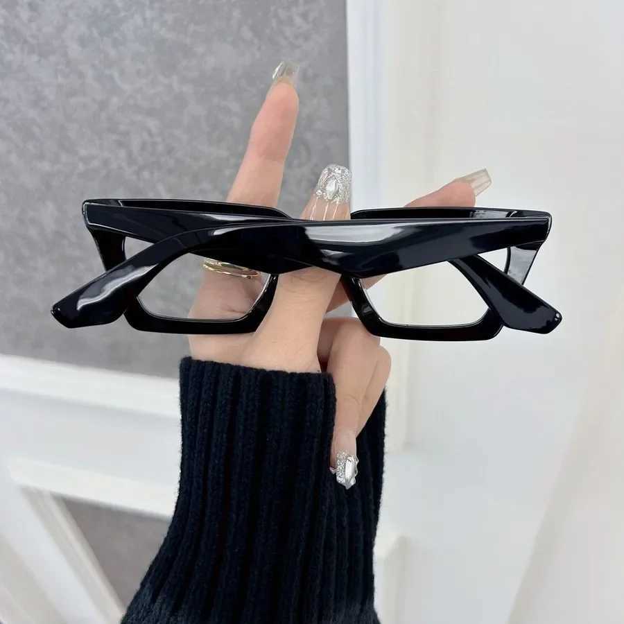 Fashion Elegant Square Eyeglasses Frames Women Men Transparent Clear Brand Designer Optical Casual Frame OculosXJ250516