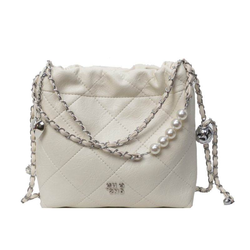 Summer Minimalist Glossy Shoulder Bag, Free Shipping, Designer Women's Bag, Fashionable And Casual, High-quality Drawstring Pleated Crossbody Bag