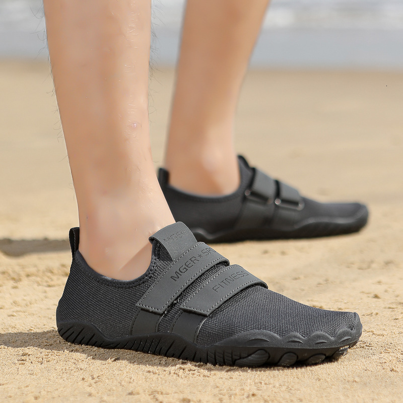 Outdoor beach men's and women's swimming, diving, wading, couple's anti slip river track shoes, designer hiking five finger fitness hik