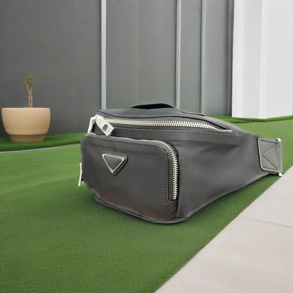 2025 new chest bag men's large capacity crossbody bag multifunctional commuting bag casual men's and women's universal shoulder bag bac